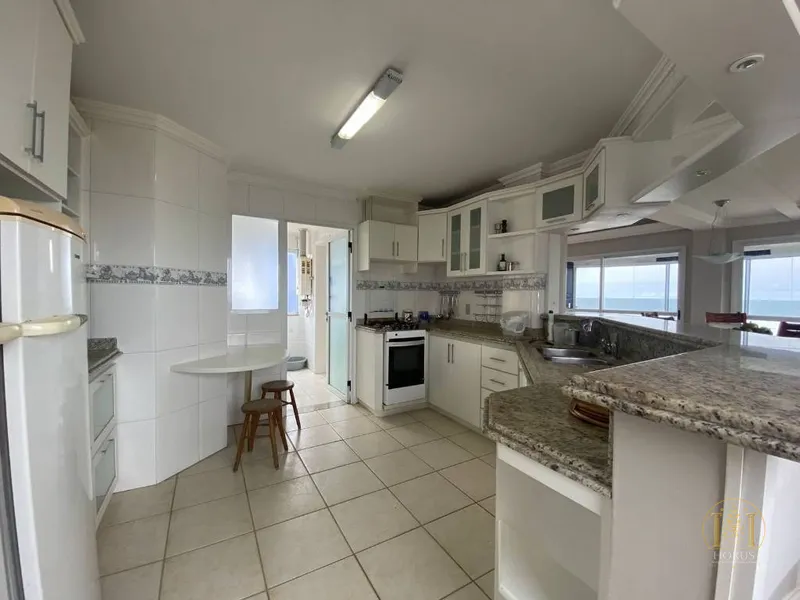 Apartamento com vista de cinema para o mar.: 14ª foto da galeria de imagens do imóvel