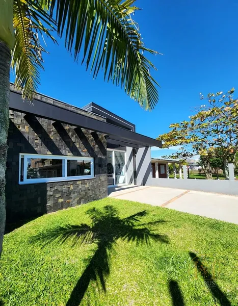 casa de alto padrão próximo do centro de Capão da canoa: 32ª foto da galeria de imagens do imóvel