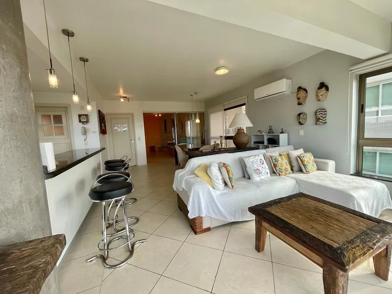 Elegância e conforto, 3 suítes, lareira, vista para o mar.: 10ª foto da galeria de imagens do imóvel