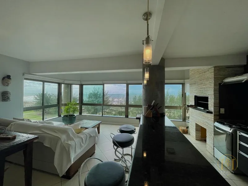 Elegância e conforto, 3 suítes, lareira, vista para o mar.: 7ª foto da galeria de imagens do imóvel