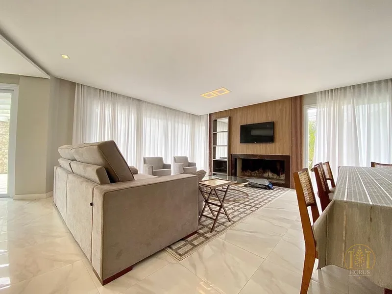 Requinte e luxuosidade definem este Sobrado no Condomínio Sea Coast!: 20ª foto da galeria de imagens do imóvel