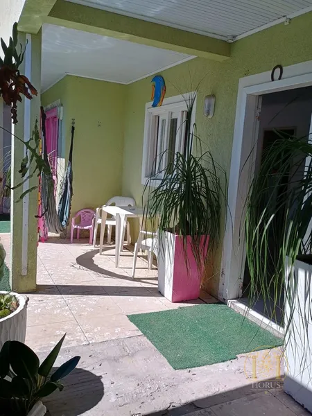 Casa à venda com piscina no Capão novo: 7ª foto da galeria de imagens do imóvel