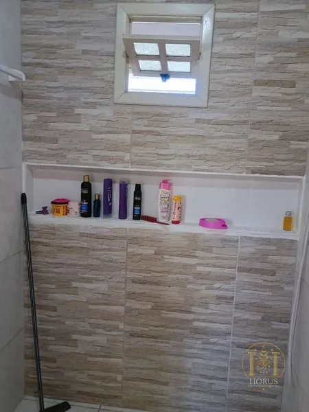 Casa à venda com piscina no Capão novo: 6ª foto da galeria de imagens do imóvel