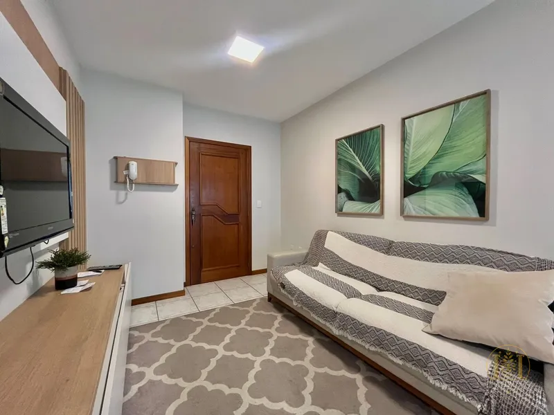 Lindo apartamento mobiliado e decorado: 3ª foto da galeria de imagens do imóvel