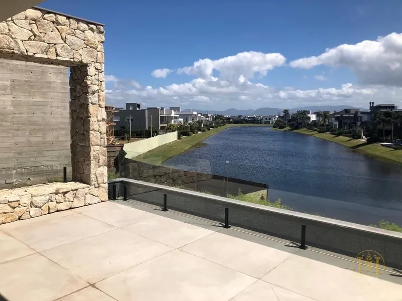 Casa com a melhor vista do lago do Condomínio Enseada!: 23ª foto da galeria de imagens do imóvel