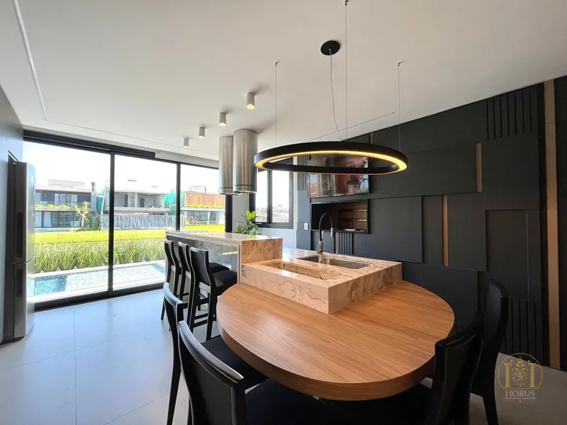 Sobrado beira lago no Condomínio Sunset com 5 dormitórios e piscina!: 18ª foto da galeria de imagens do imóvel