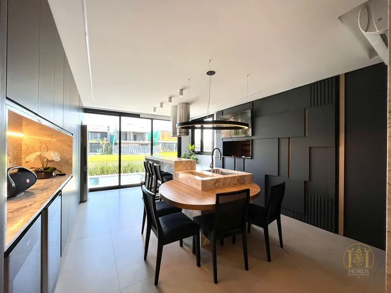 Sobrado beira lago no Condomínio Sunset com 5 dormitórios e piscina!: 11ª foto da galeria de imagens do imóvel