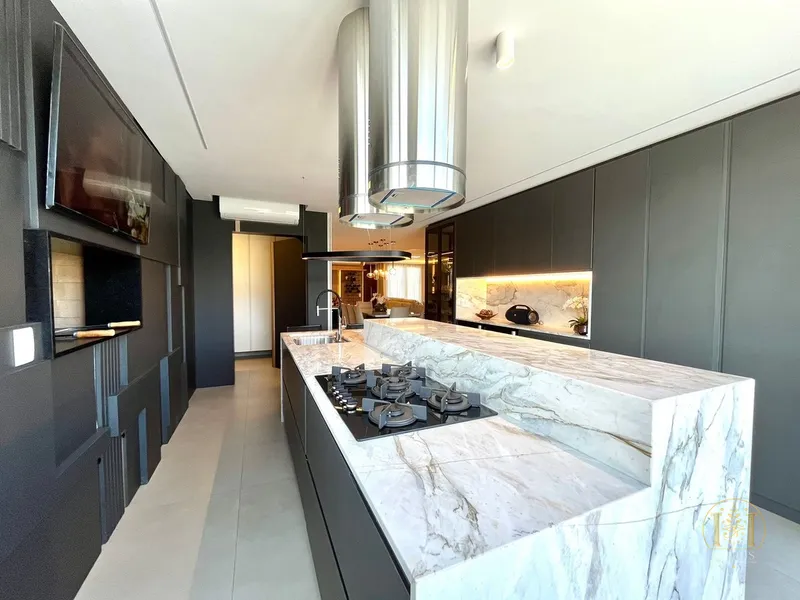 Sobrado beira lago no Condomínio Sunset com 5 dormitórios e piscina!: 15ª foto da galeria de imagens do imóvel