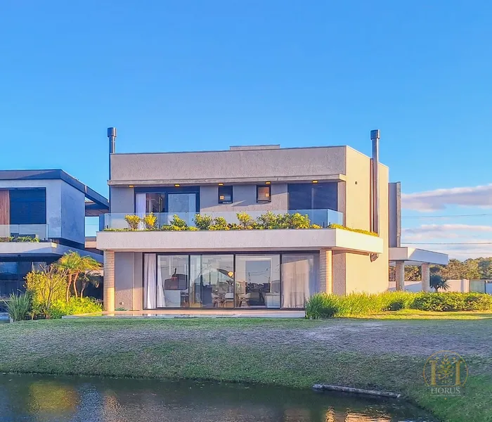 Sobrado de 394 m² no Condomínio Costa Serena, à beira-mar e beira lago: 25ª foto da galeria de imagens do imóvel
