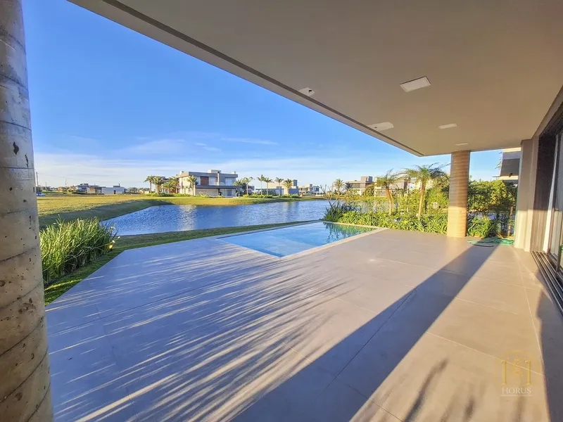 Sobrado de 394 m² no Condomínio Costa Serena, à beira-mar e beira lago: 21ª foto da galeria de imagens do imóvel