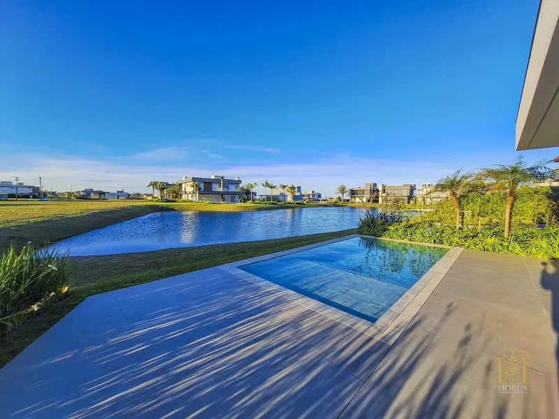 Sobrado de 394 m² no Condomínio Costa Serena, à beira-mar e beira lago: 22ª foto da galeria de imagens do imóvel