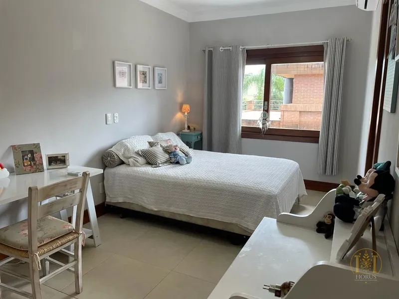 Sobrado de Alto Padrão – 5 suítes | Condomínio Porto Coronado: 3ª foto da galeria de imagens do imóvel