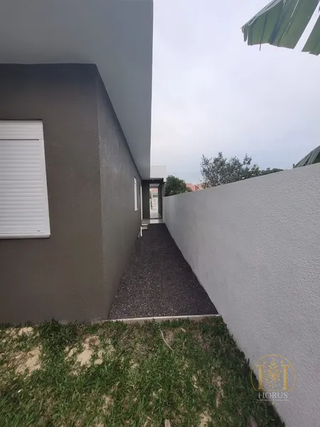 casa geminada em capao novo: 3ª foto da galeria de imagens do imóvel