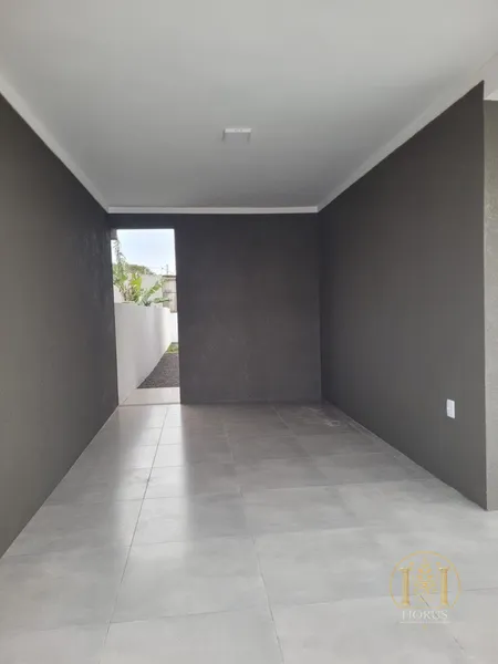 casa geminada em capao novo: 2ª foto da galeria de imagens do imóvel