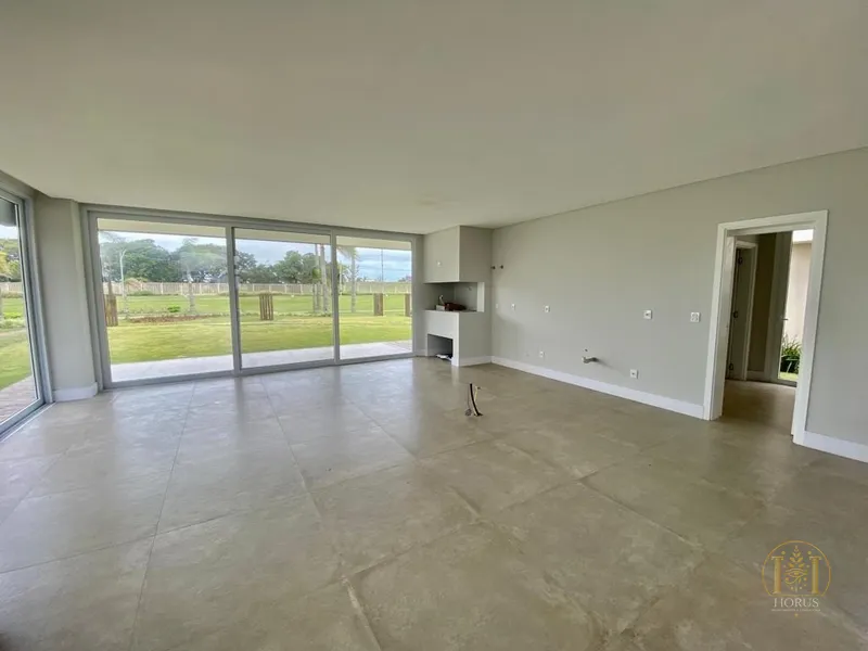 SOBRADO DE ALTO PADRÃO NO CONDOMÍNIO CAPÃO ILHAS RESORT: 10ª foto da galeria de imagens do imóvel