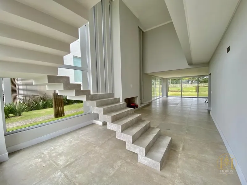 SOBRADO DE ALTO PADRÃO NO CONDOMÍNIO CAPÃO ILHAS RESORT: 6ª foto da galeria de imagens do imóvel