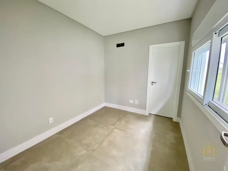 SOBRADO DE ALTO PADRÃO NO CONDOMÍNIO CAPÃO ILHAS RESORT: 20ª foto da galeria de imagens do imóvel