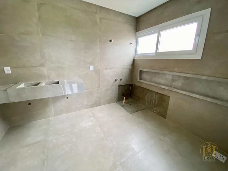 SOBRADO DE ALTO PADRÃO NO CONDOMÍNIO CAPÃO ILHAS RESORT: 24ª foto da galeria de imagens do imóvel