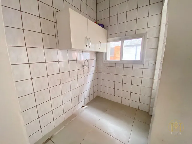 APARTAMENTO CENTRAL, A DUAS QUADRAS DO MAR: 2ª foto da galeria de imagens do imóvel