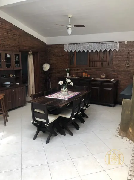 Maravilhosa Casa Térrea de Esquina: Conforto, Elegância e Localização: 49ª foto da galeria de imagens do imóvel