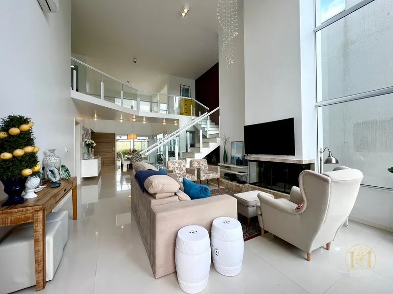 Sobrado a venda em condomínio fechado: 4ª foto da galeria de imagens do imóvel