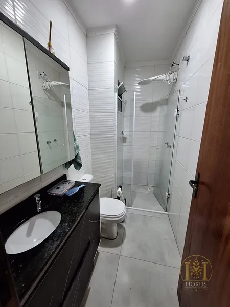 SOBRADO À VENDA LADO MAR EM CAPÃO DA CANOA-RS: 1ª foto da galeria de imagens do imóvel