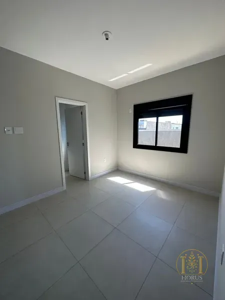 LINDA CASA LADO MAR À VENDA EM CAPÃO DA CANOA!: 3ª foto da galeria de imagens do imóvel