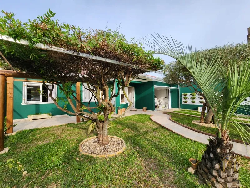 Casa Térrea Mobiliada: Conforto e Elegância a Poucos Passos do Mar!: 2ª foto da galeria de imagens do imóvel