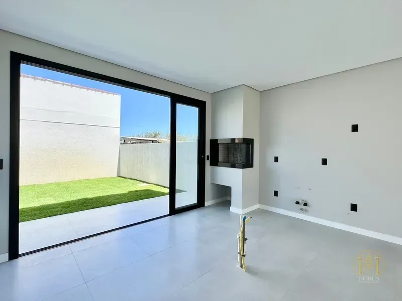 LINDO SOBRADO A VENDA LADO MAR DE CAPÃO DA CANOA-RS: 9ª foto da galeria de imagens do imóvel