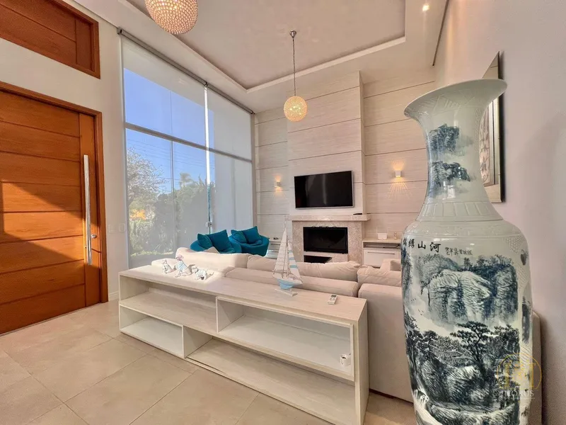 Casa sofisticada no Condomínio Fechado Condado: 3 suítes e piscina aqu: 10ª foto da galeria de imagens do imóvel