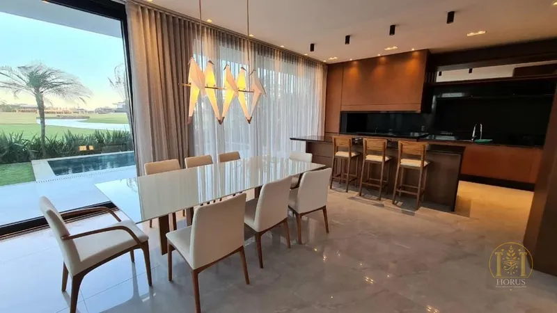 Mansão beira lago no condomínio Sense: 6ª foto da galeria de imagens do imóvel