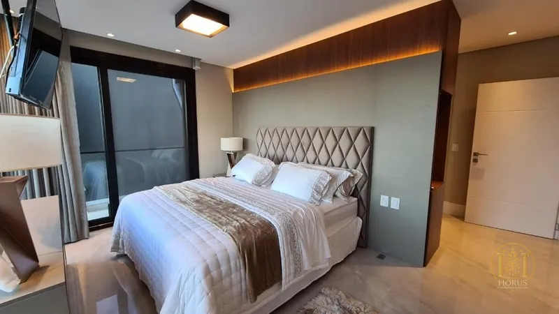 Mansão beira lago no condomínio Sense: 17ª foto da galeria de imagens do imóvel