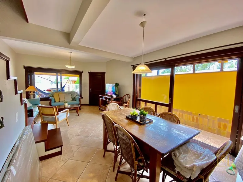 Sobrado Geminado 3 dormitórios, bairro Centro em Xangri-lá: 9ª foto da galeria de imagens do imóvel