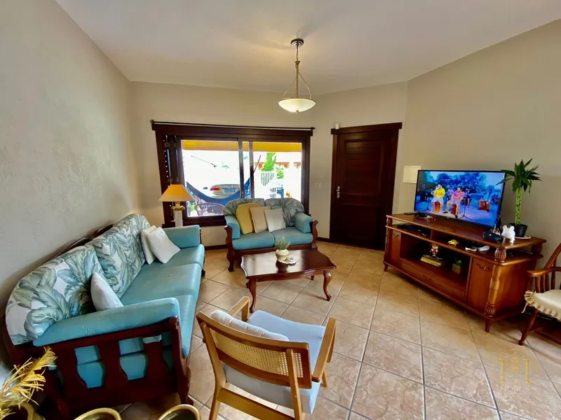 Sobrado Geminado 3 dormitórios, bairro Centro em Xangri-lá: 4ª foto da galeria de imagens do imóvel