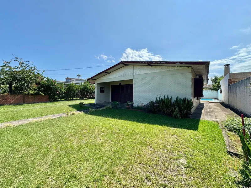 Casa térrea com piscina em Atlântida! Oportunidade única!: 30ª foto da galeria de imagens do imóvel