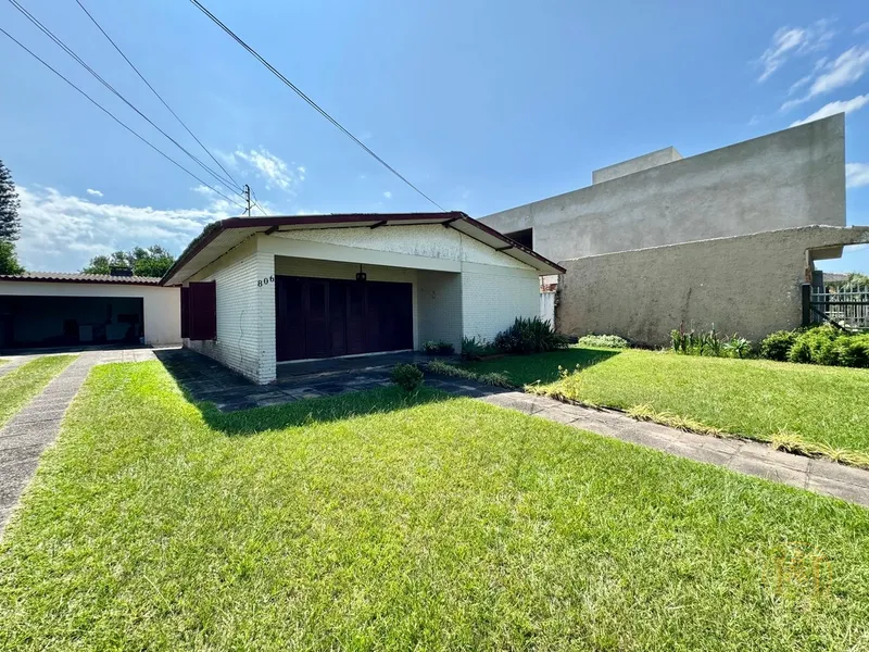 Casa térrea com piscina em Atlântida! Oportunidade única!: 2ª foto da galeria de imagens do imóvel