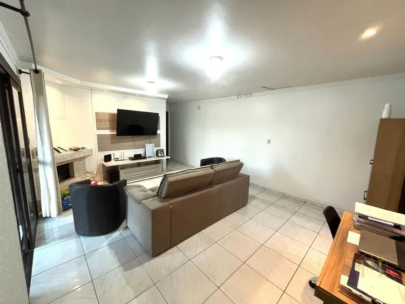 Casa com piscina no jardim beira mar: 2ª foto da galeria de imagens do imóvel