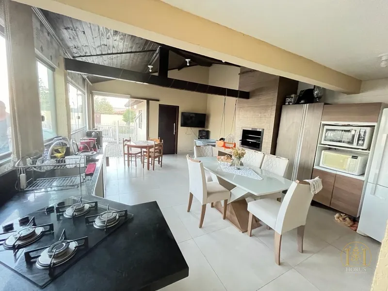 Casa com piscina no jardim beira mar: 16ª foto da galeria de imagens do imóvel