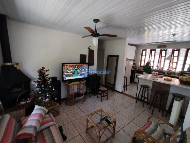 CASA EM ATLÂNTIDA SUL: 9ª foto da galeria de imagens do imóvel