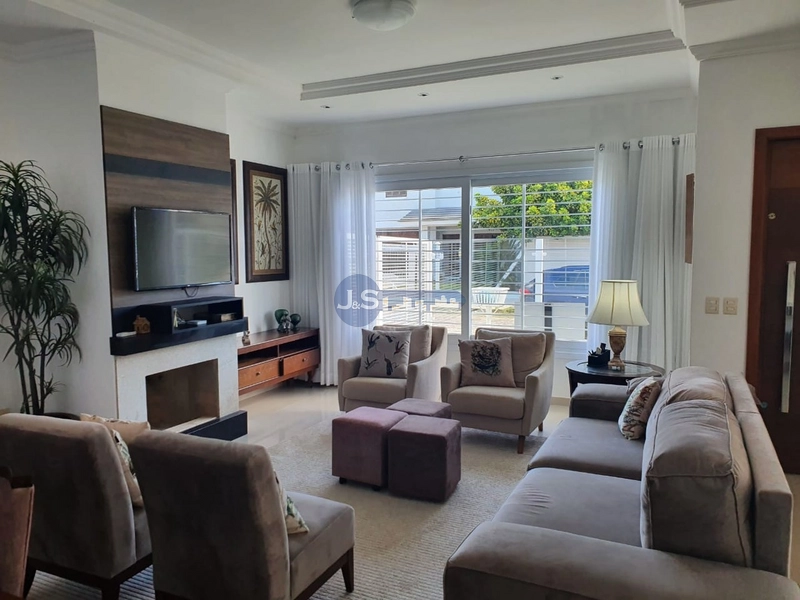 EXCELENTE CASA PRÓXIMA AO MAR: 1ª foto da galeria de imagens do imóvel