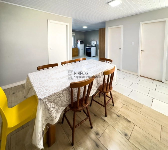 EXCELENTE CASA COM PISCINA PRÓXIMA AO MAR: 26ª foto da galeria de imagens do imóvel