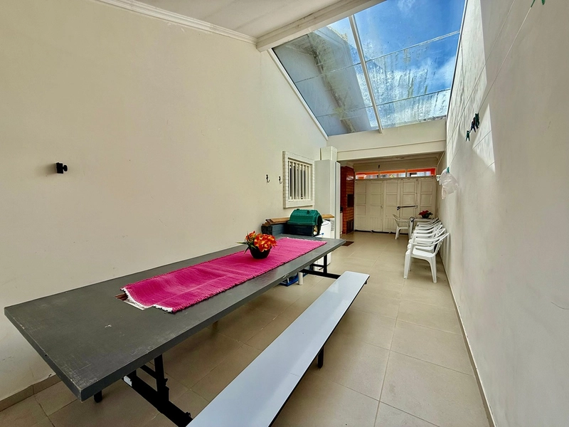 EXCELENTE CASA COM PISCINA: 24ª foto da galeria de imagens do imóvel