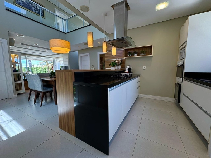 EXCELENTE CASA ALTO PADRÃO COM PISCINA : 30ª foto da galeria de imagens do imóvel