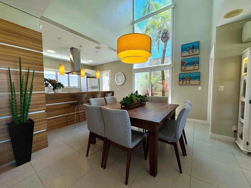 EXCELENTE CASA ALTO PADRÃO COM PISCINA : 22ª foto da galeria de imagens do imóvel