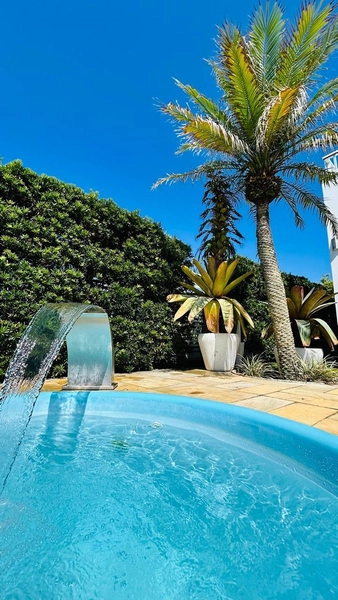 EXCELENTE CASA ALTO PADRÃO COM PISCINA : 7ª foto da galeria de imagens do imóvel