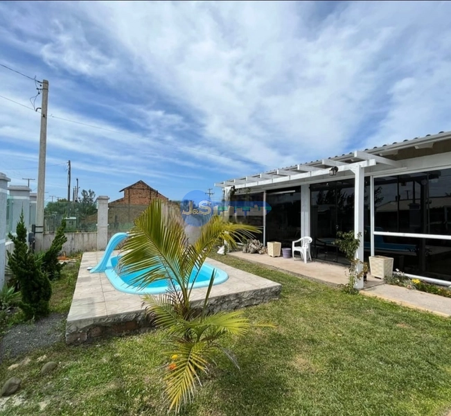 Casa de Praia em Atlântida Sul: 1ª foto da galeria de imagens do imóvel