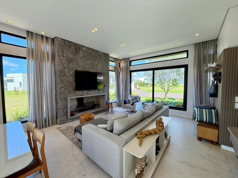 EXCELENTE CASA ALTO PADRÃO EM CONDOMÍNIO: 4ª foto da galeria de imagens do imóvel