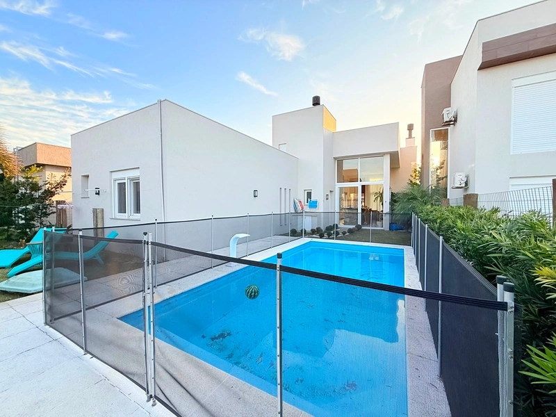 EXCELENTE CASA ALTO PADRÃO COM PISCINA : 25ª foto da galeria de imagens do imóvel