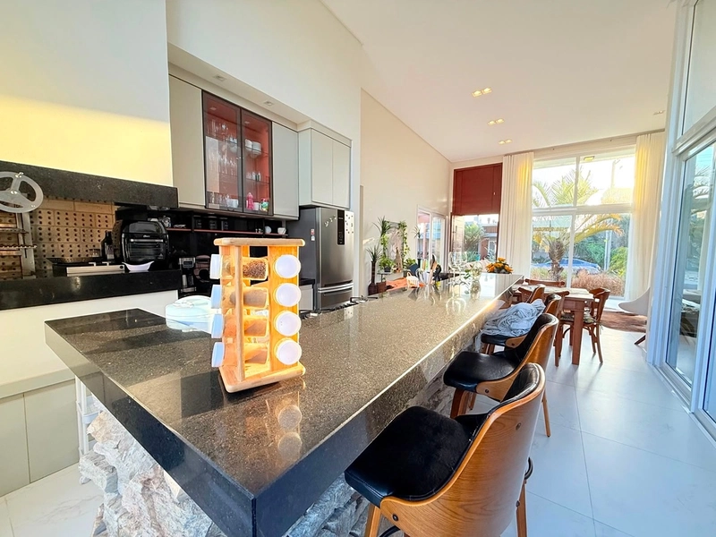EXCELENTE CASA ALTO PADRÃO COM PISCINA : 35ª foto da galeria de imagens do imóvel