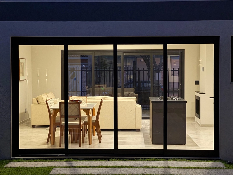 EXCELENTE CASA COM PISCINA: 64ª foto da galeria de imagens do imóvel